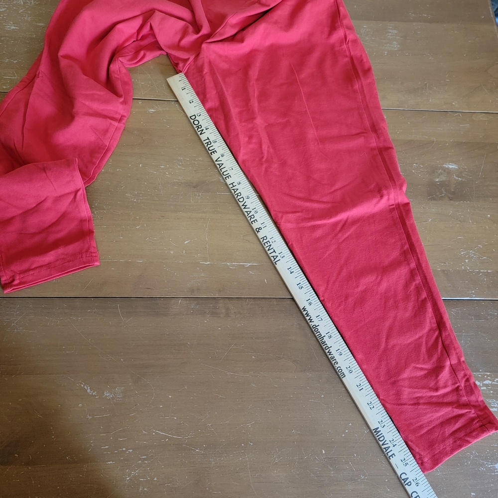 Torrid Women's Vibrant Red Cropped Pants Plus Size 3X NWT - Picture 8 of 8